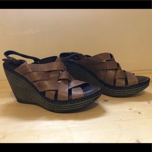 Born Isamar Sandals, Color: Nude (tan), Sz.9